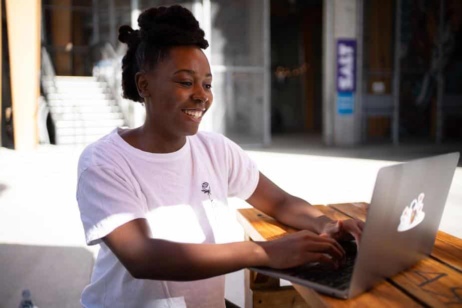 How to Make Money on Fiverr - Without Having Any Skills